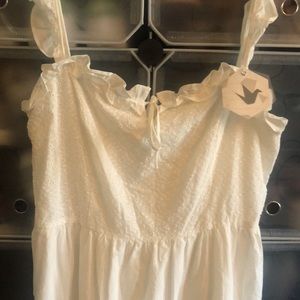 NWT Gorgeous White Dress by Paper Crane Size Large